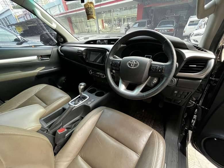 2018 Toyota Hilux 2.4L D-Cab V AT 2.4L D-Cab V AT tua