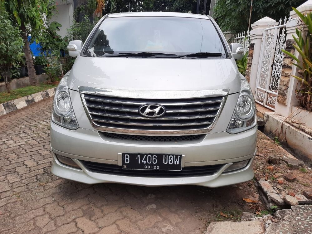 Used 2012 Hyundai H1 2.4L XG AT 2.4L XG AT