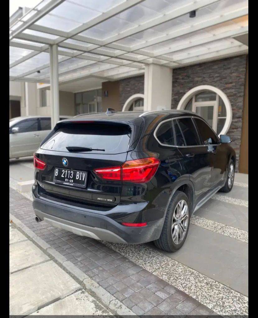 2019 BMW X1  sDrive18i xLine sDrive18i xLine tua