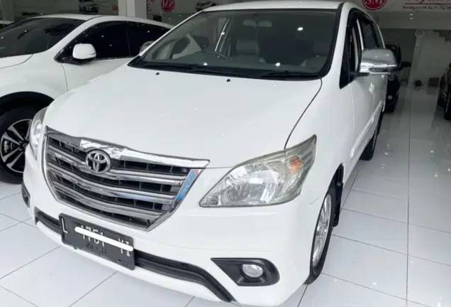 2014 Toyota Kijang Innova 2014 Toyota Kijang Innova