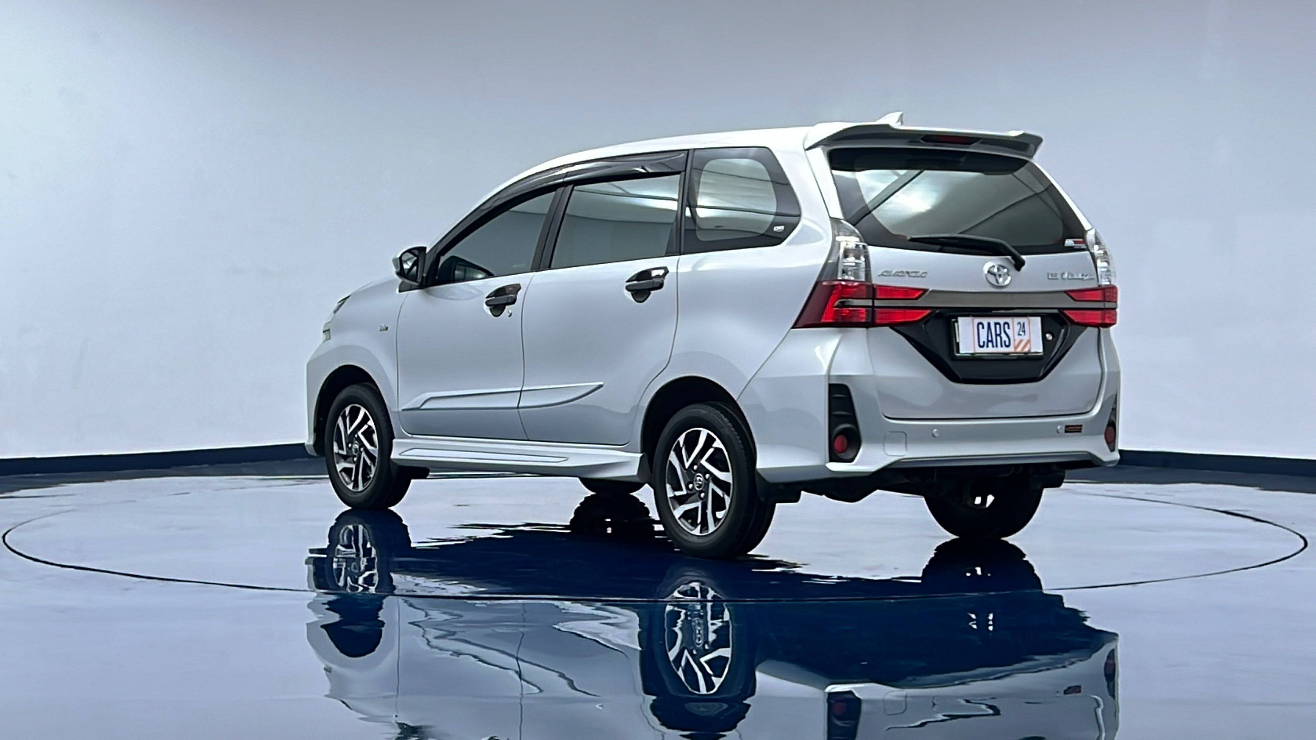 2020 Toyota Avanza Veloz  1.5 A/T 1.5 A/T tua