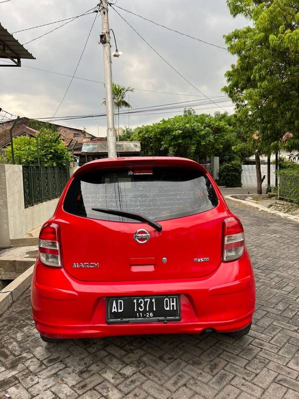 2011 Nissan March 1.2L AT 1.2L AT bekas