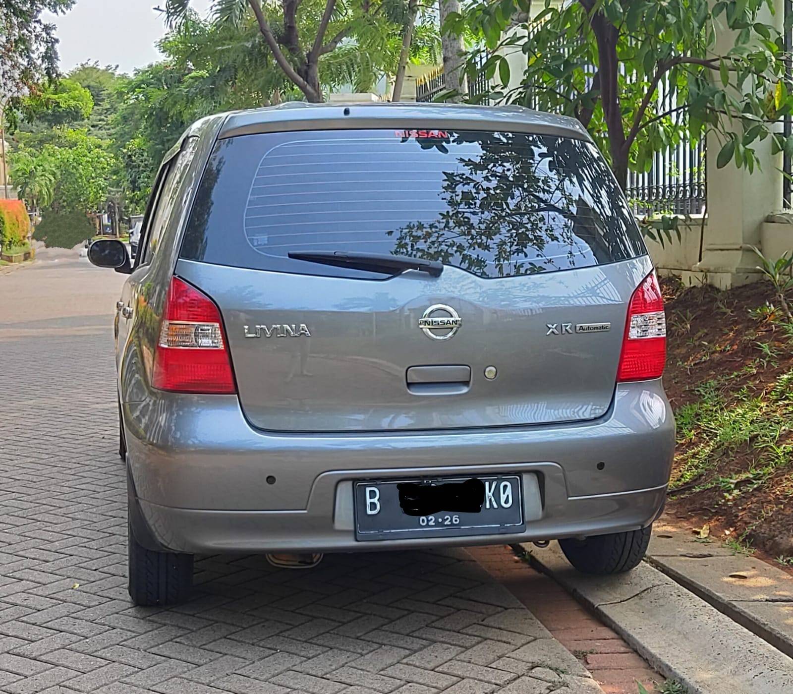 Old 2010 Nissan Livina  XR 1.5 AT XR 1.5 AT
