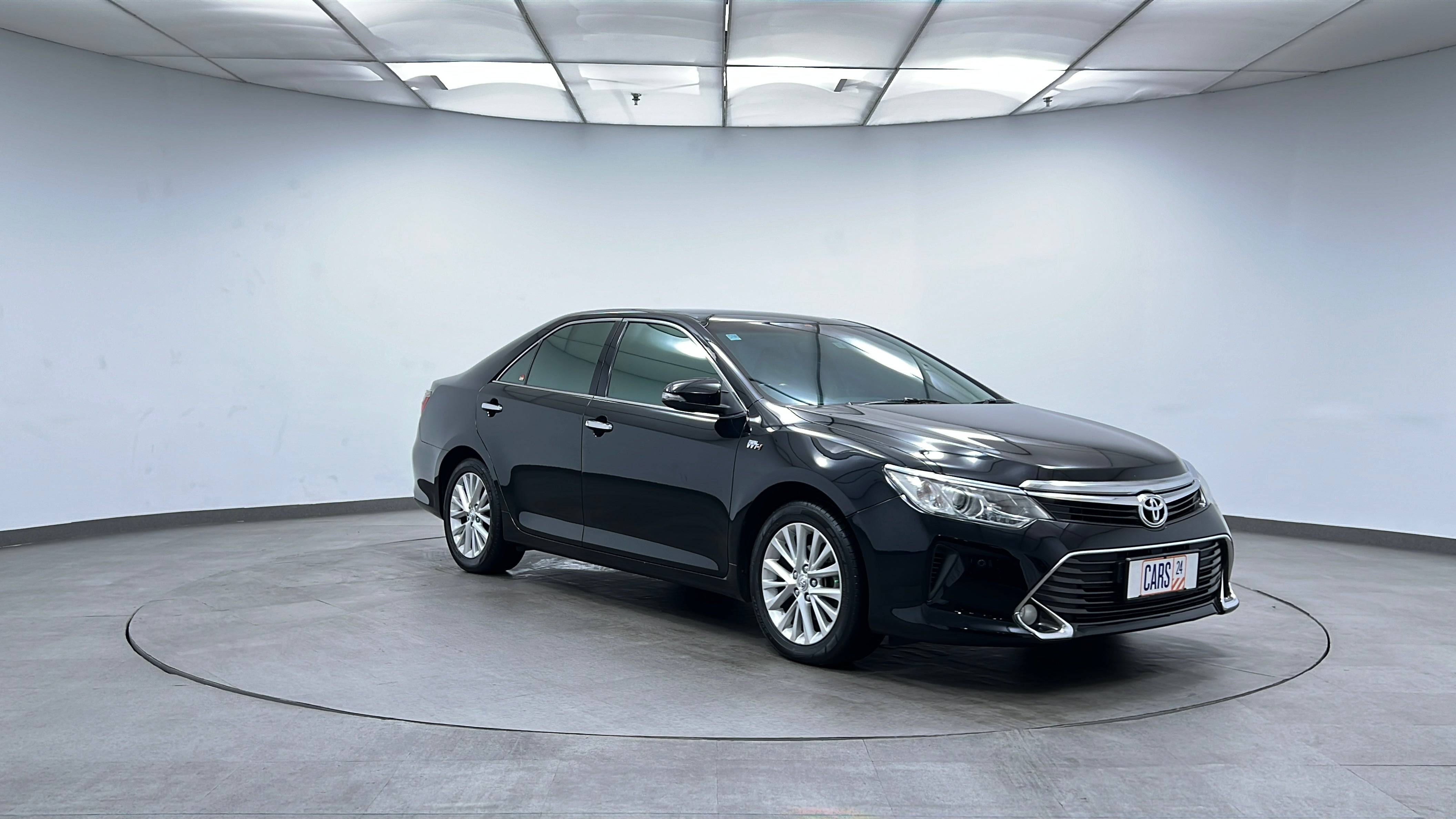 Old 2017 Toyota Camry  2.5 V AT MC 2.5 V AT MC