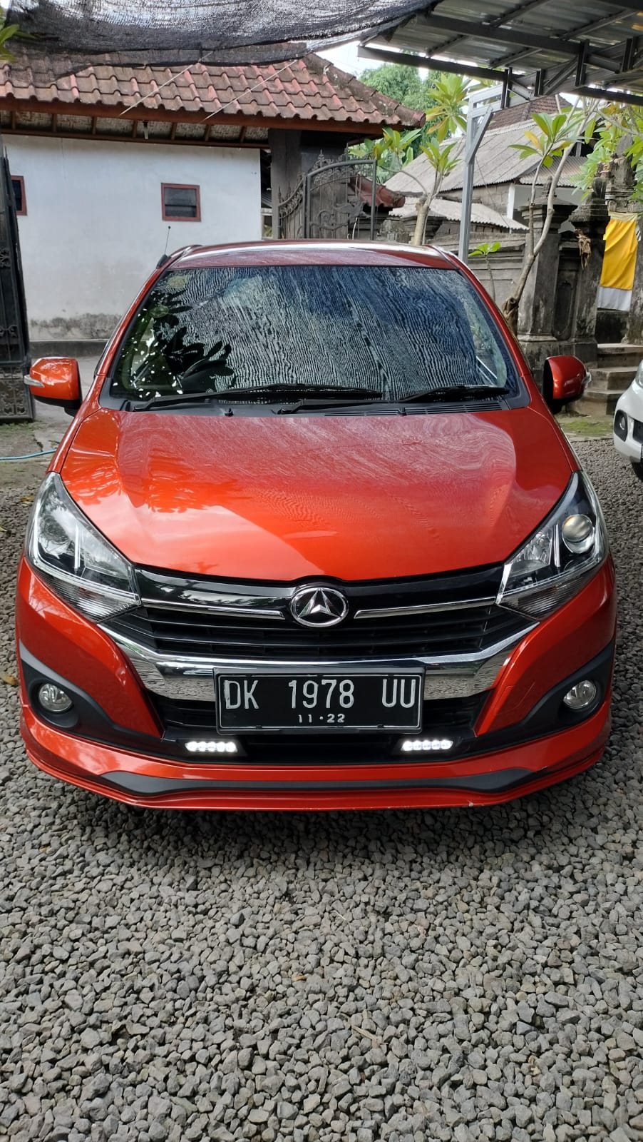 2017 Daihatsu Ayla  2017 Daihatsu Ayla