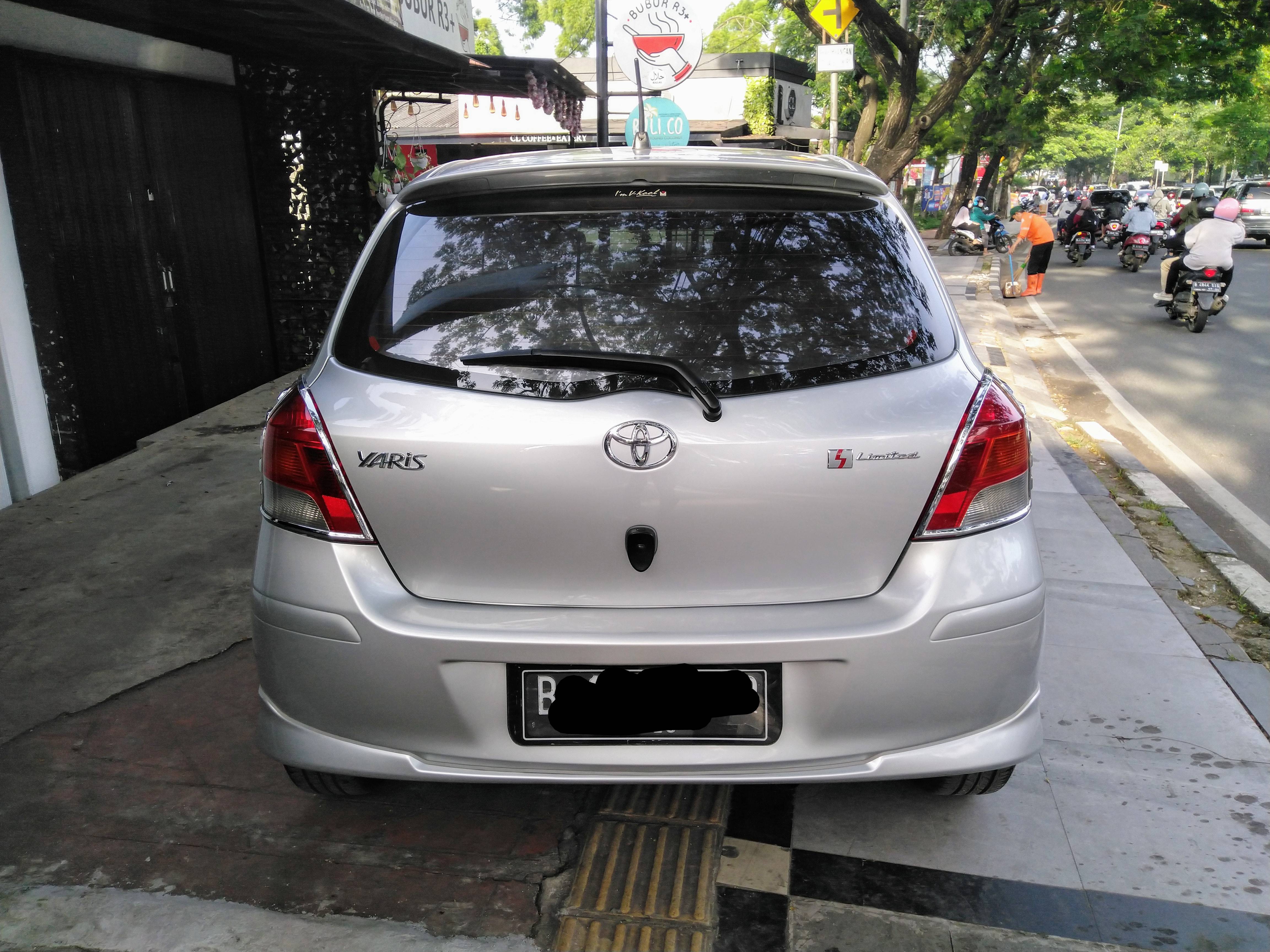 2010 Toyota Yaris 2010 Toyota Yaris