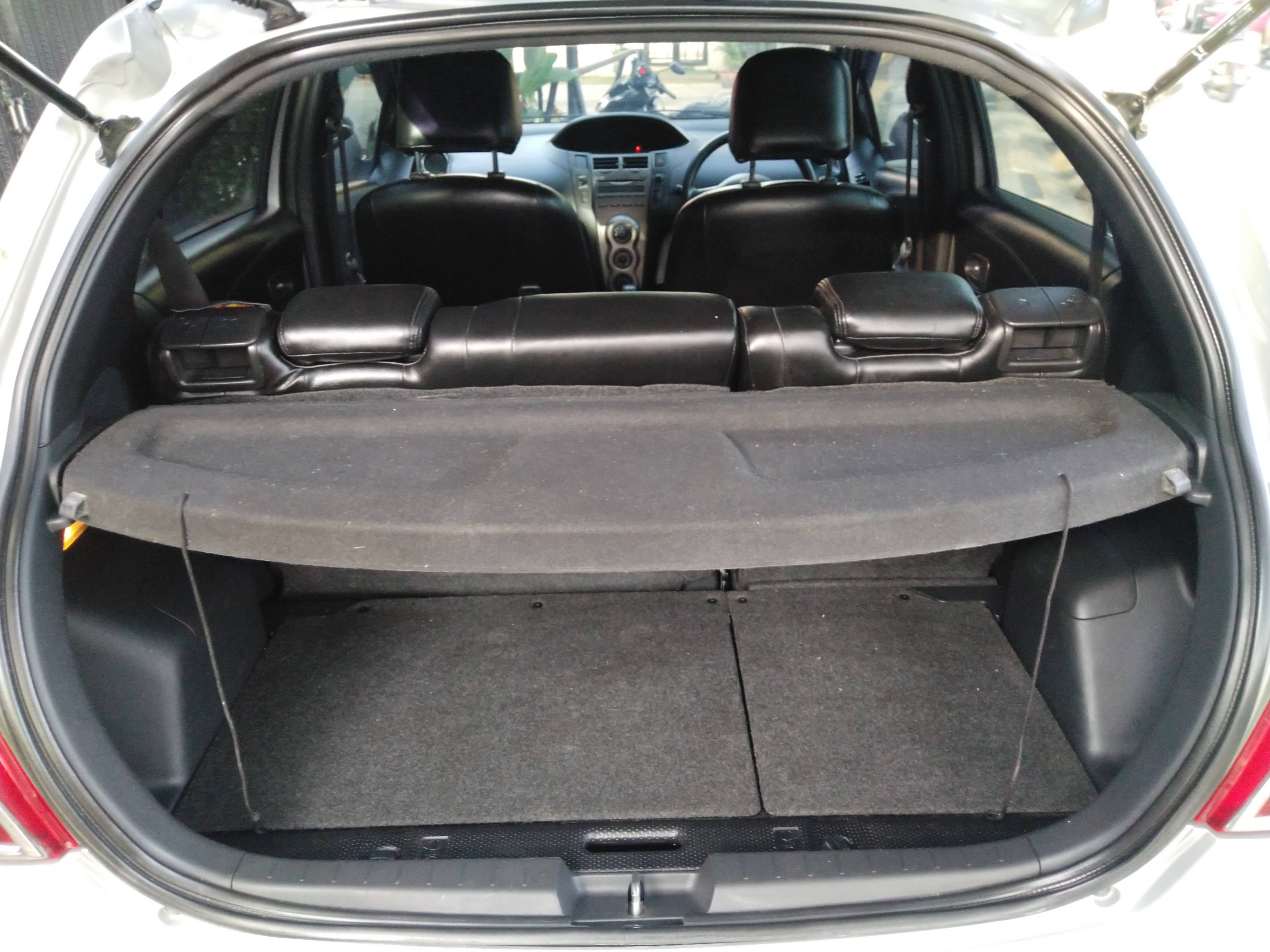 2010 Toyota Yaris 2010 Toyota Yaris