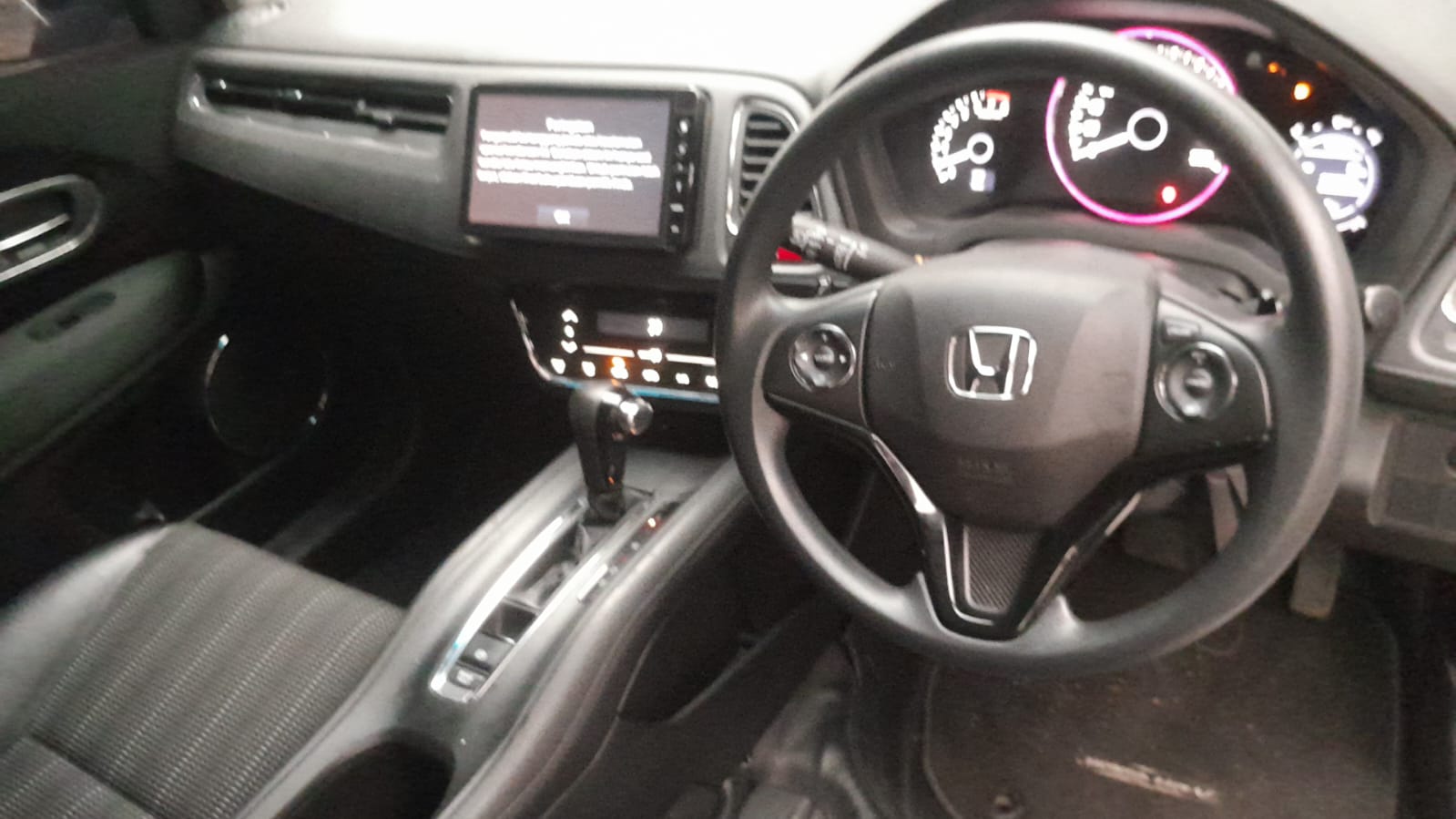 2018 Honda HRV  1.5 E AT 1.5 E AT tua