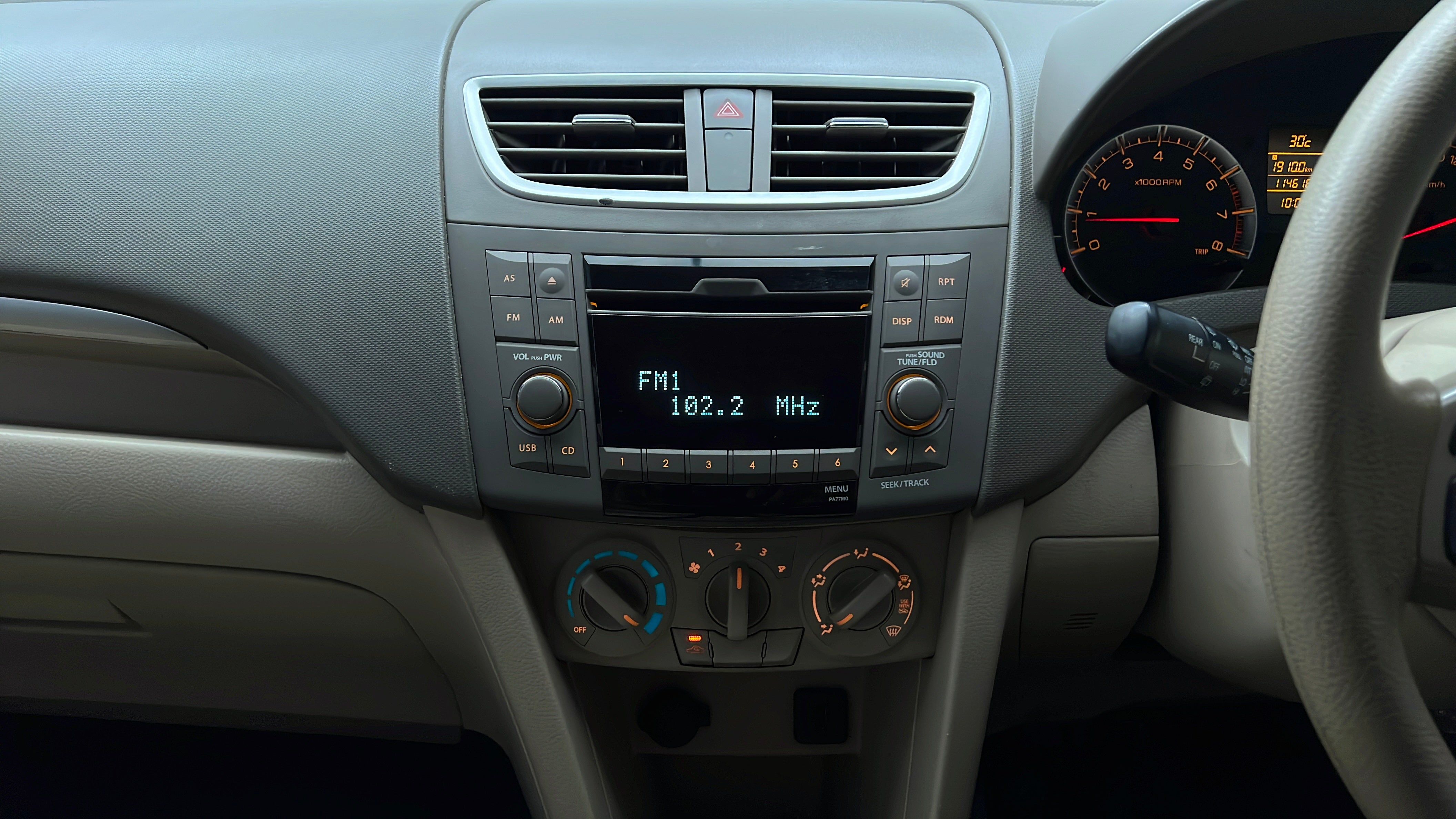 Dijual 2014 Suzuki Ertiga GX 1.4L MT GX 1.4L MT Bekas
