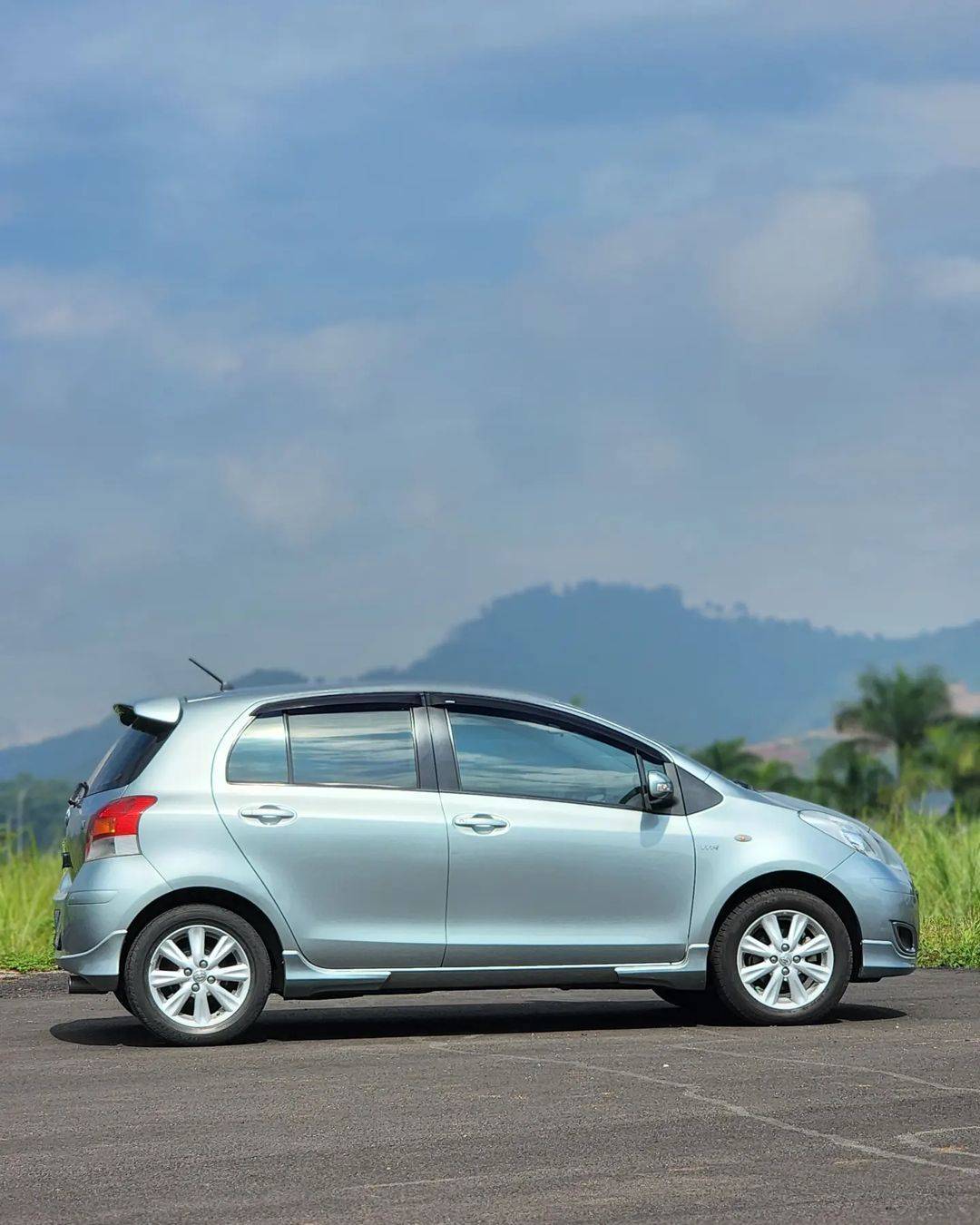 Used 2011 Toyota Yaris E 1.5L AT E 1.5L AT for sale