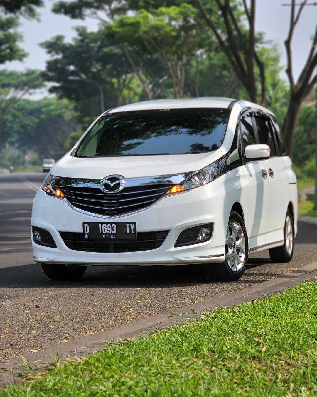2014 Mazda Biante Skyactive Skyactive tua