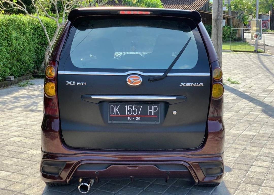 2010 Daihatsu Xenia 2010 Daihatsu Xenia