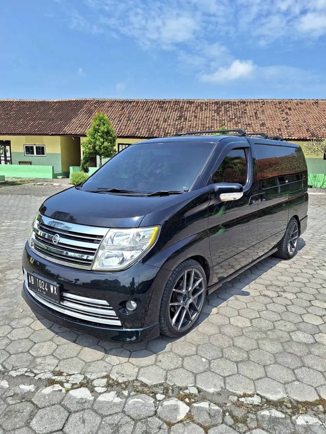 2005 Nissan Elgrand 2005 Nissan Elgrand