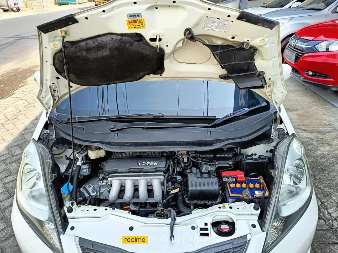 2010 Honda Jazz 2010 Honda Jazz