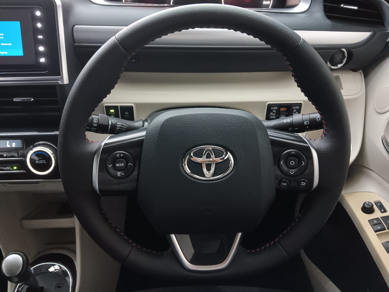 2016 Toyota Sienta 2016 Toyota Sienta