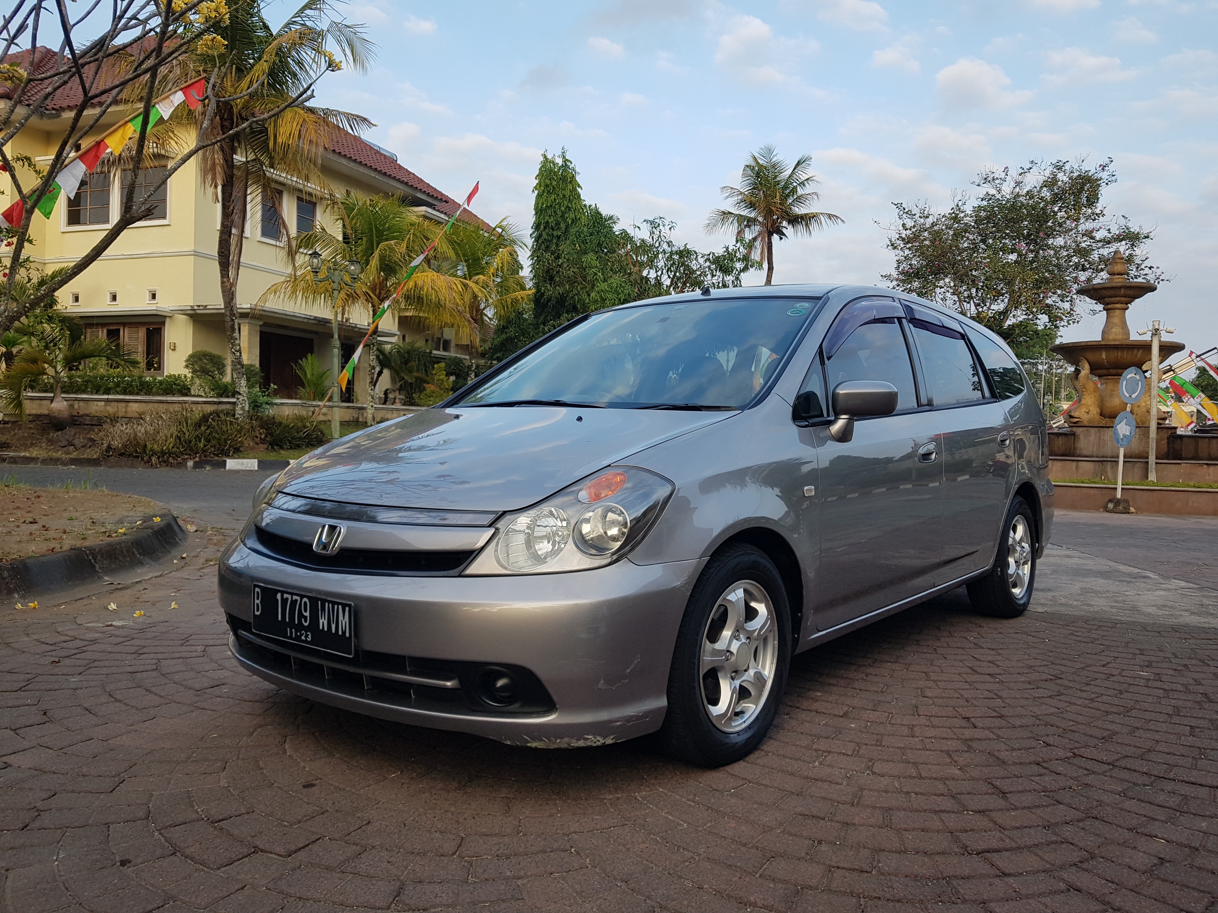 2005 Honda Stream VTEC 1.7L AT 2005 Honda Stream VTEC 1.7L AT