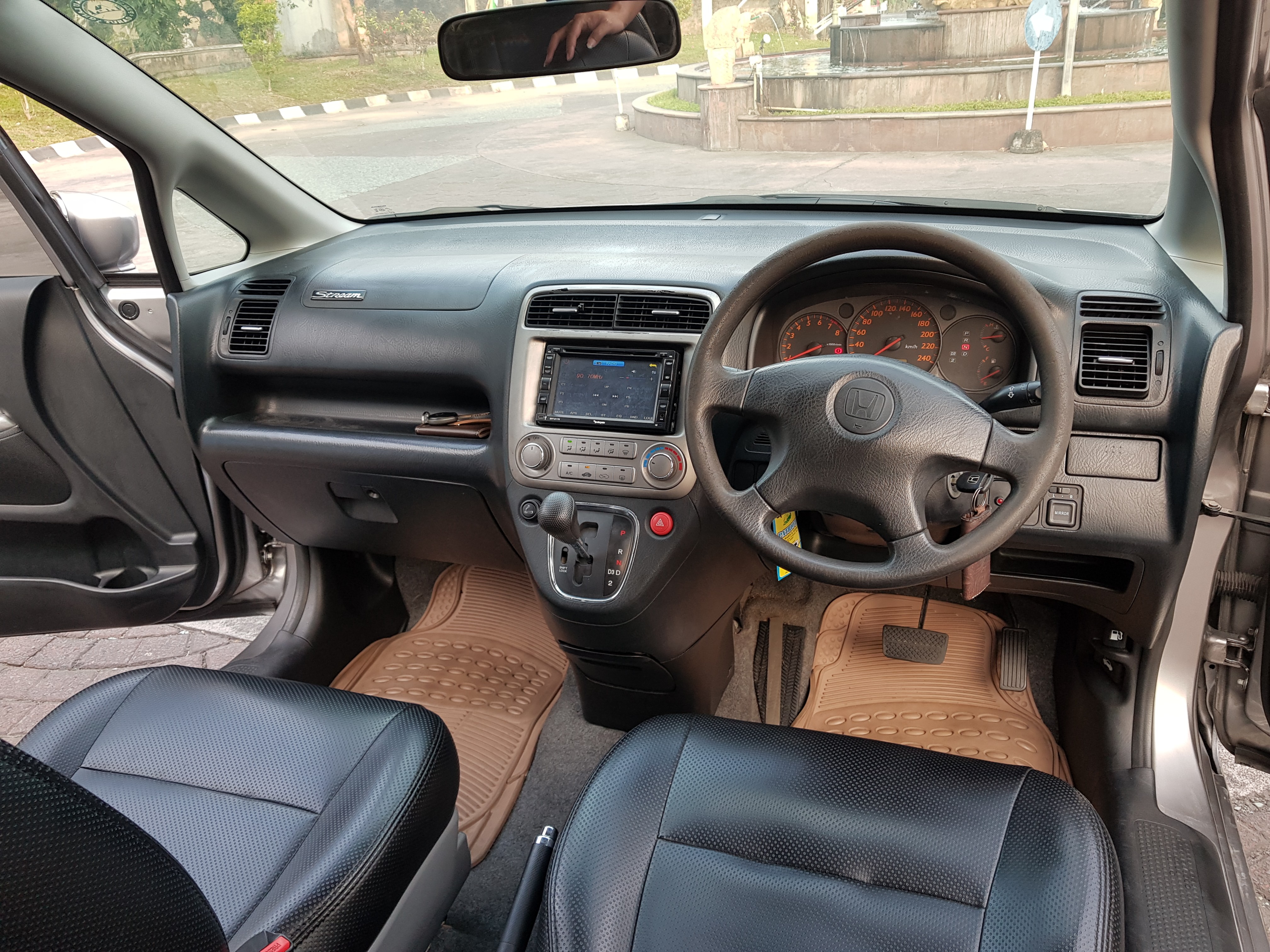 2005 Honda Stream VTEC 1.7L AT 2005 Honda Stream VTEC 1.7L AT