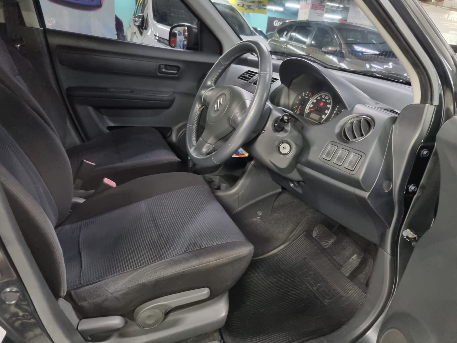 2010 Suzuki Swift 2010 Suzuki Swift