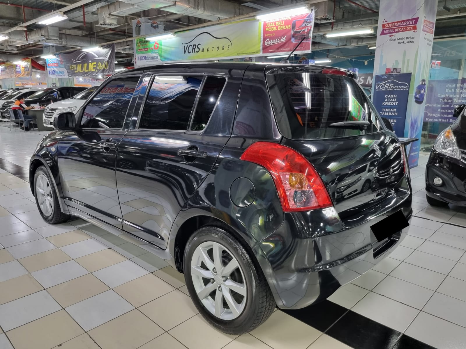 2010 Suzuki Swift 2010 Suzuki Swift