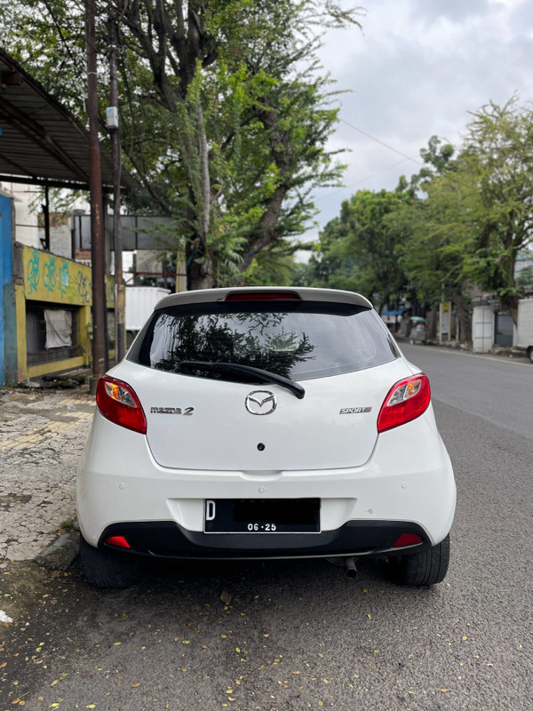 2012 Mazda 2 Hatchback 2012 Mazda 2 Hatchback