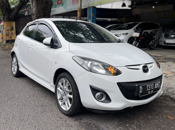 2012 Mazda 2 Hatchback 2012 Mazda 2 Hatchback
