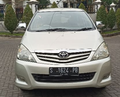 2011 Toyota Innova 2011 Toyota Innova
