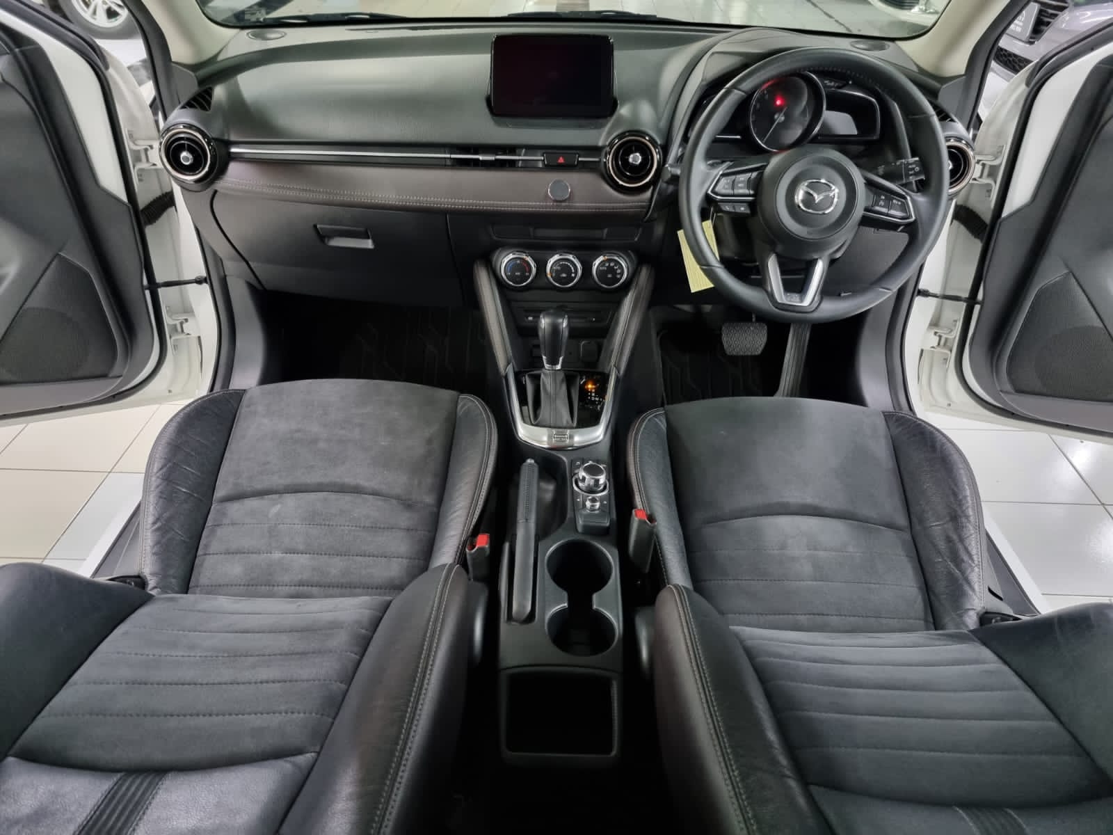 2017 Mazda 2 2017 Mazda 2
