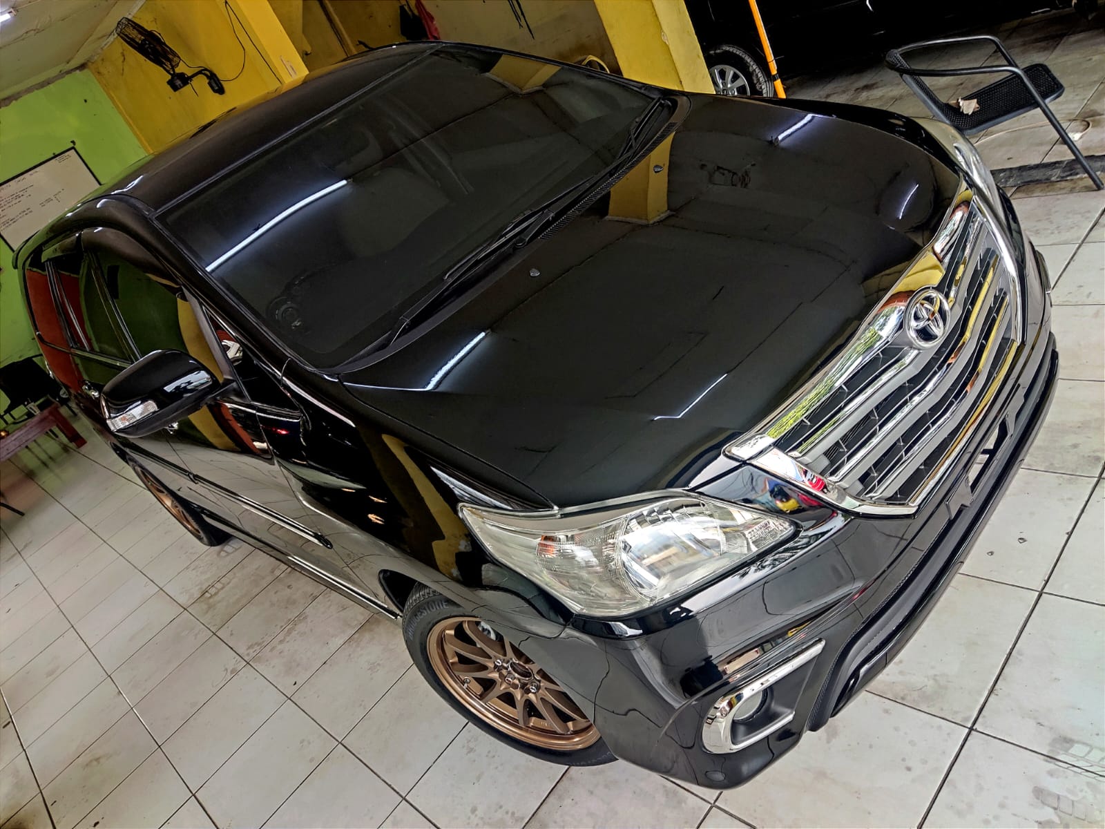 2015 Toyota Innova 2015 Toyota Innova