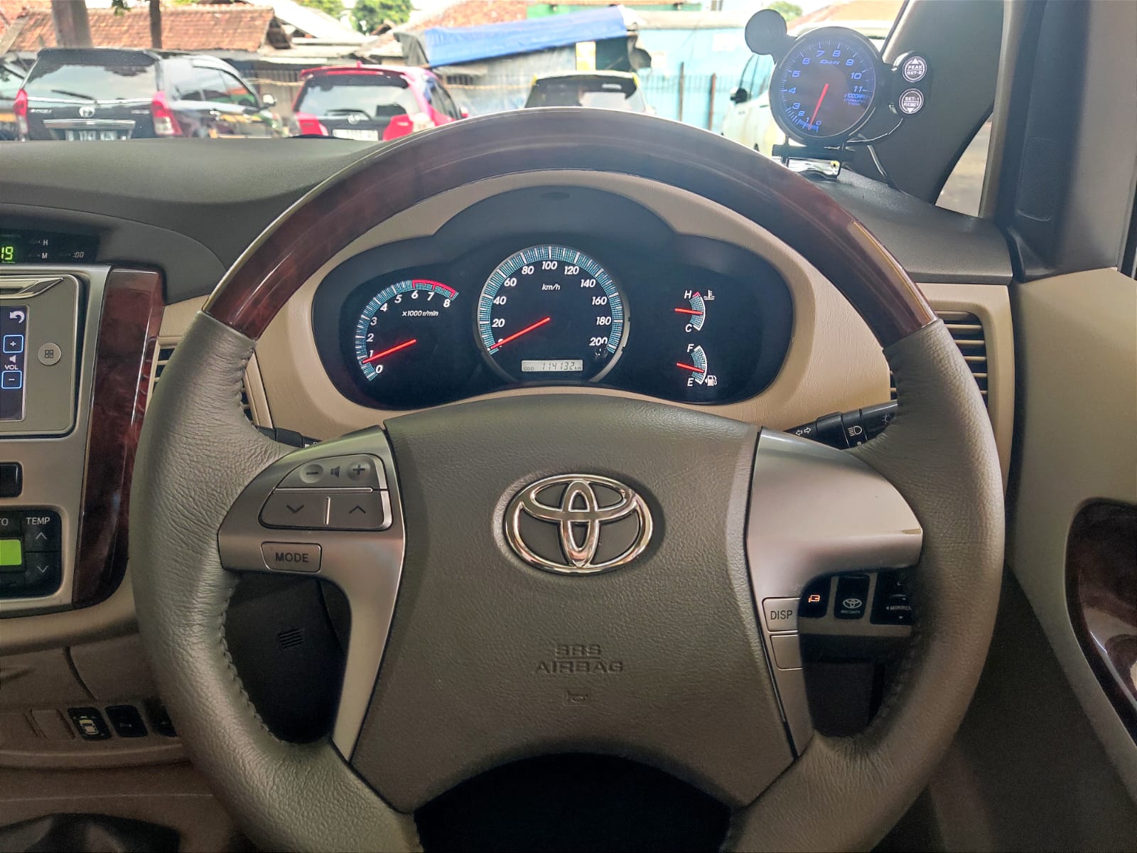 2015 Toyota Innova 2015 Toyota Innova