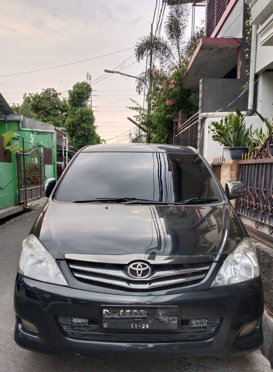2010 Toyota Kijang Innova 2010 Toyota Kijang Innova
