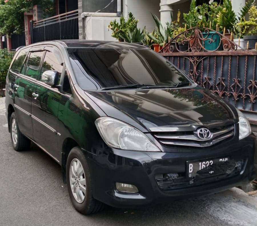 2010 Toyota Kijang Innova 2010 Toyota Kijang Innova