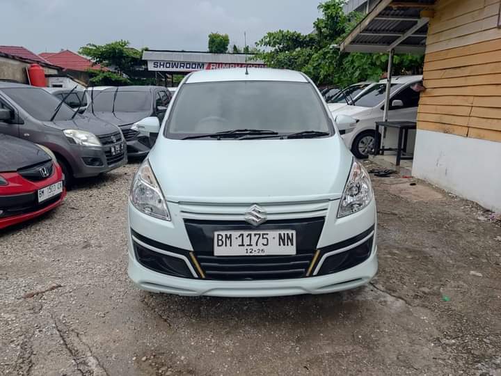 2014 Suzuki Ertiga Bekas 2014 Suzuki Ertiga Bekas