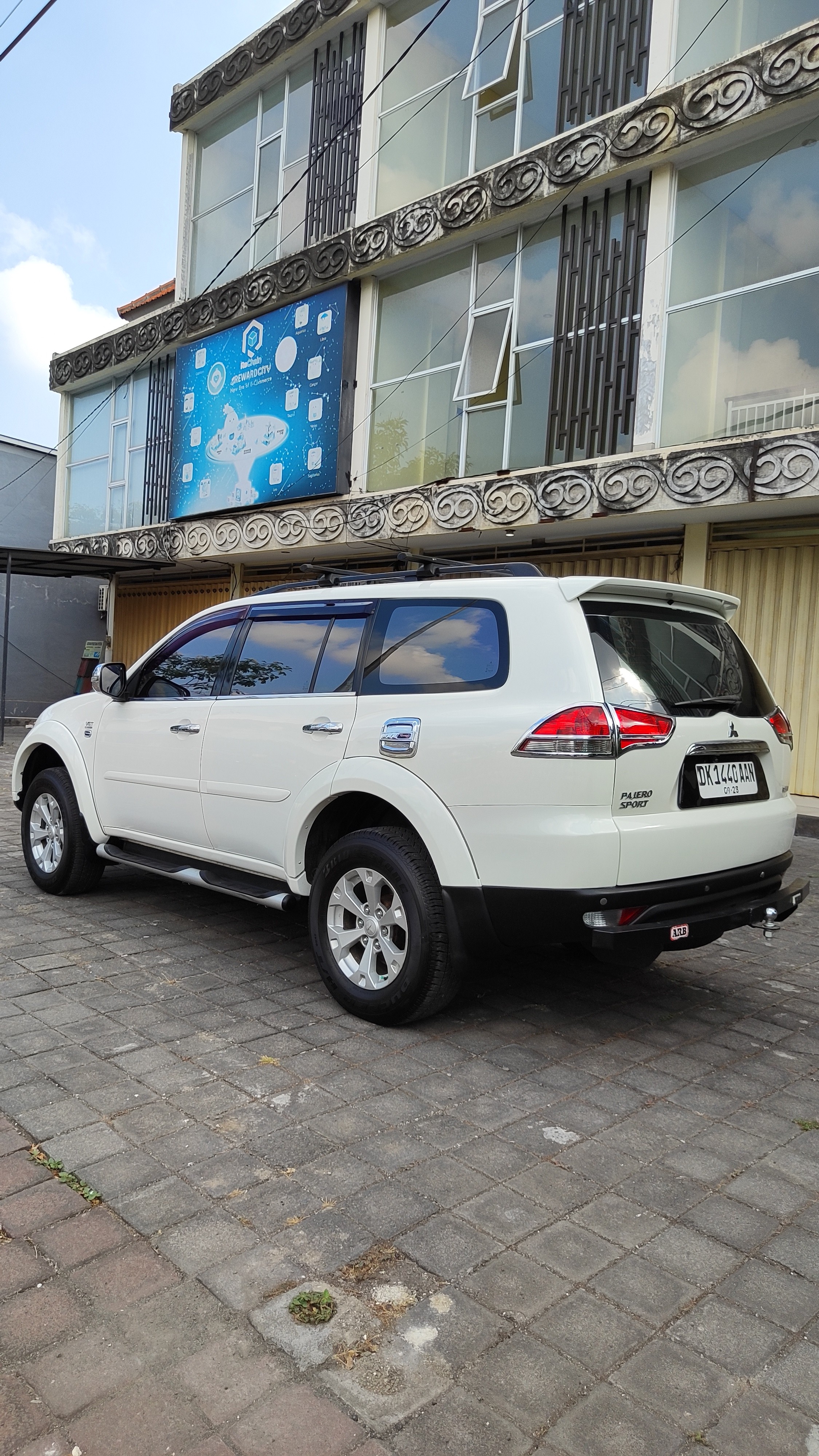2015 Mitsubishi Pajero Sport 2015 Mitsubishi Pajero Sport