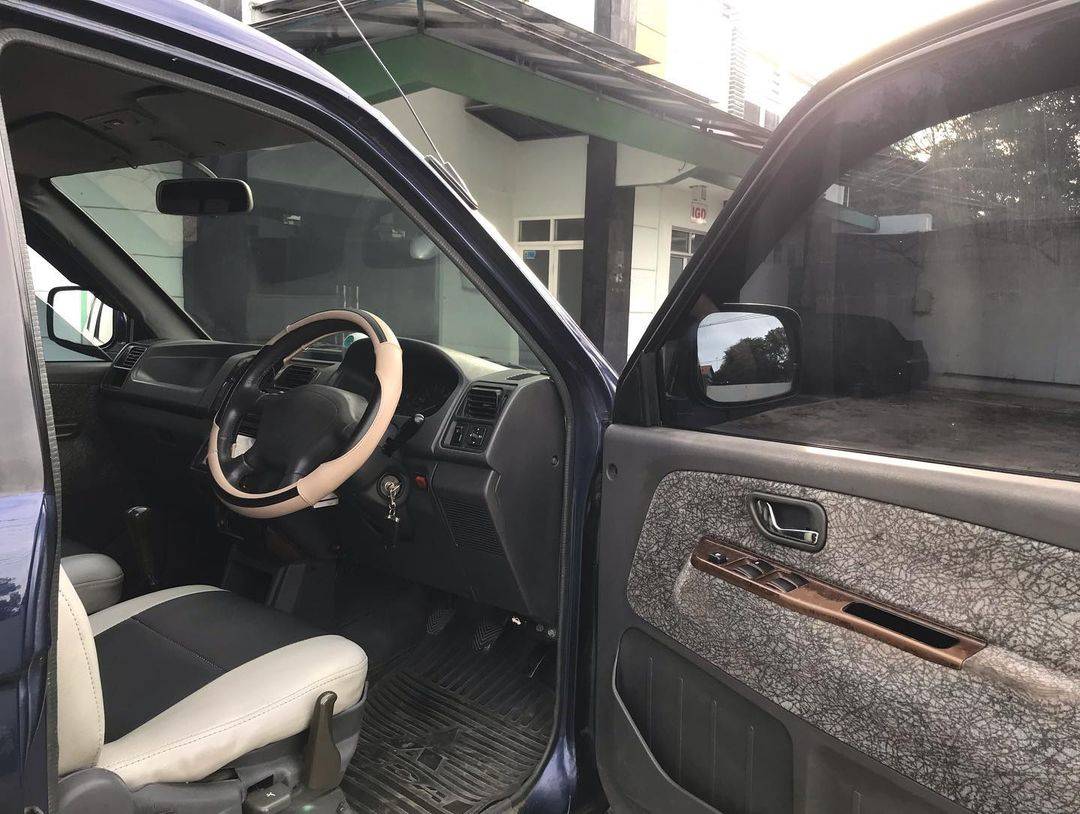 2002 Mitsubishi Kuda 2002 Mitsubishi Kuda