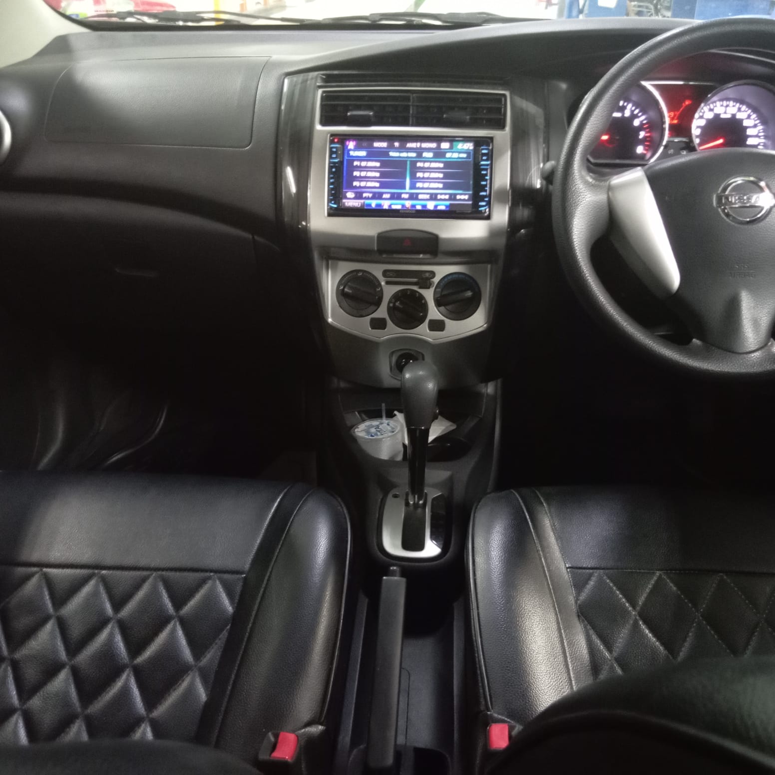 2017 Nissan Grand Livina 2017 Nissan Grand Livina