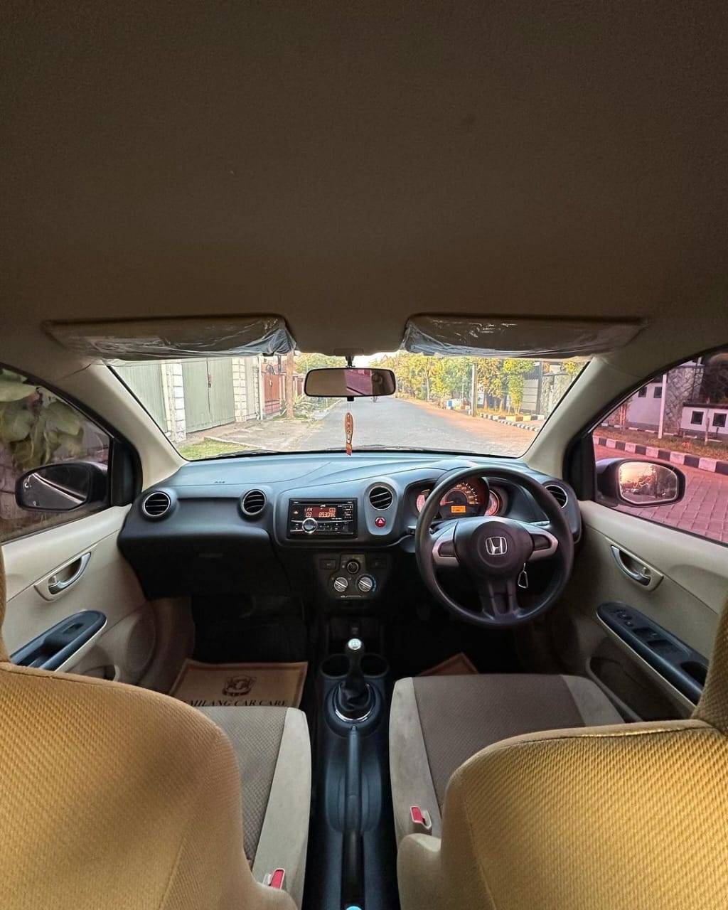 2014 Honda Brio 2014 Honda Brio