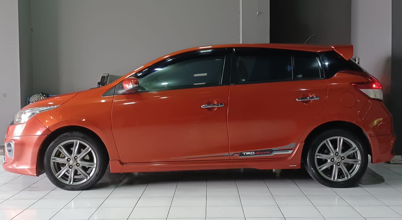 2015 Toyota Yaris 2015 Toyota Yaris