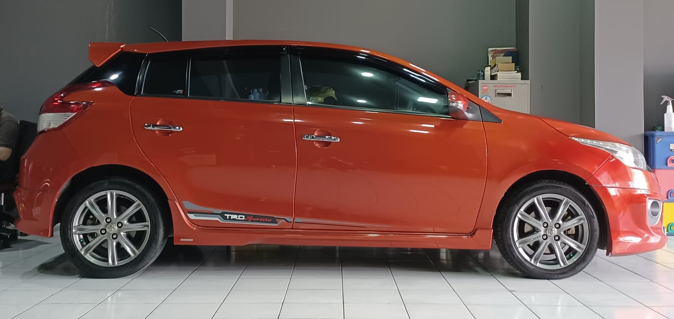 2015 Toyota Yaris 2015 Toyota Yaris