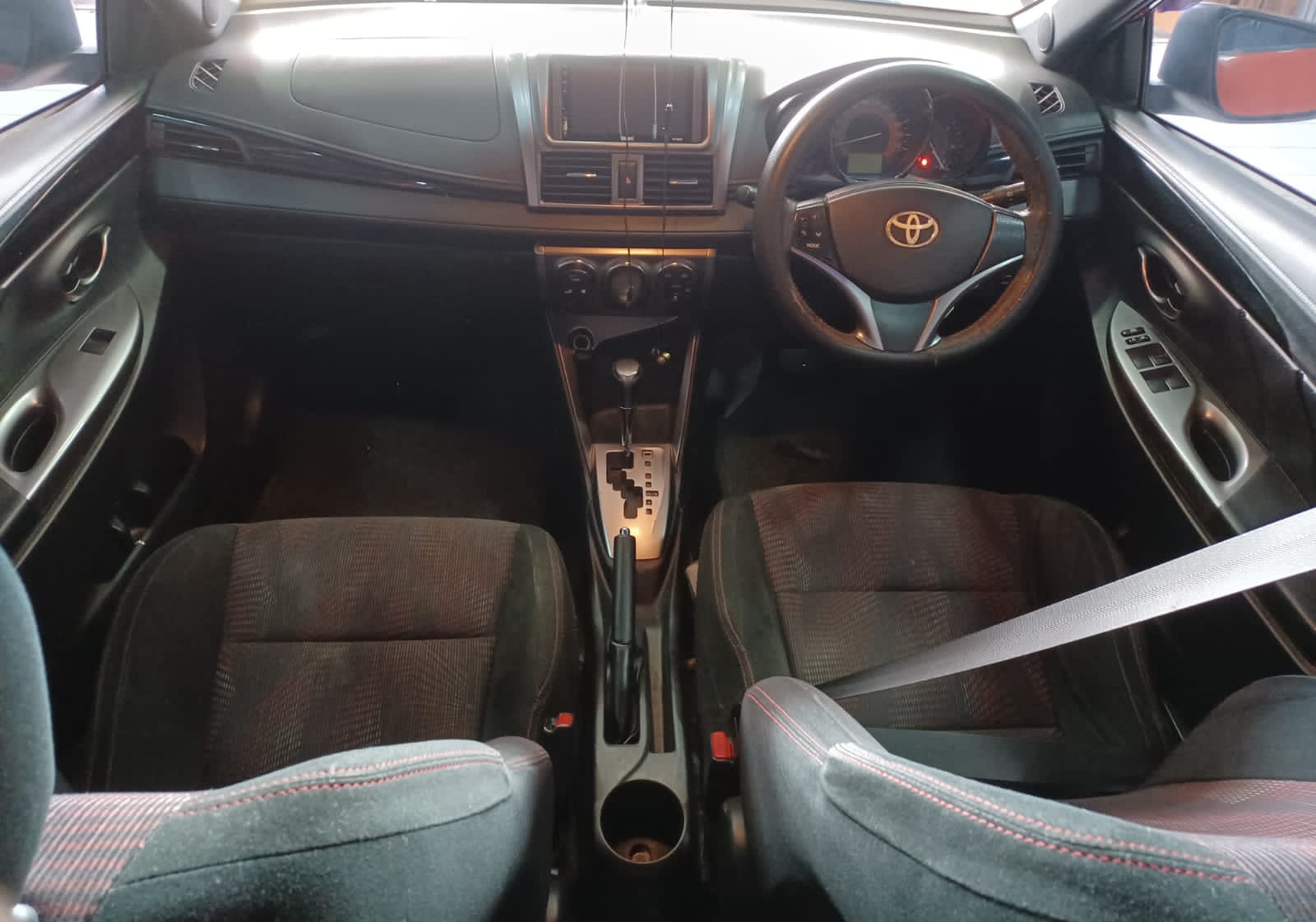 2015 Toyota Yaris 2015 Toyota Yaris