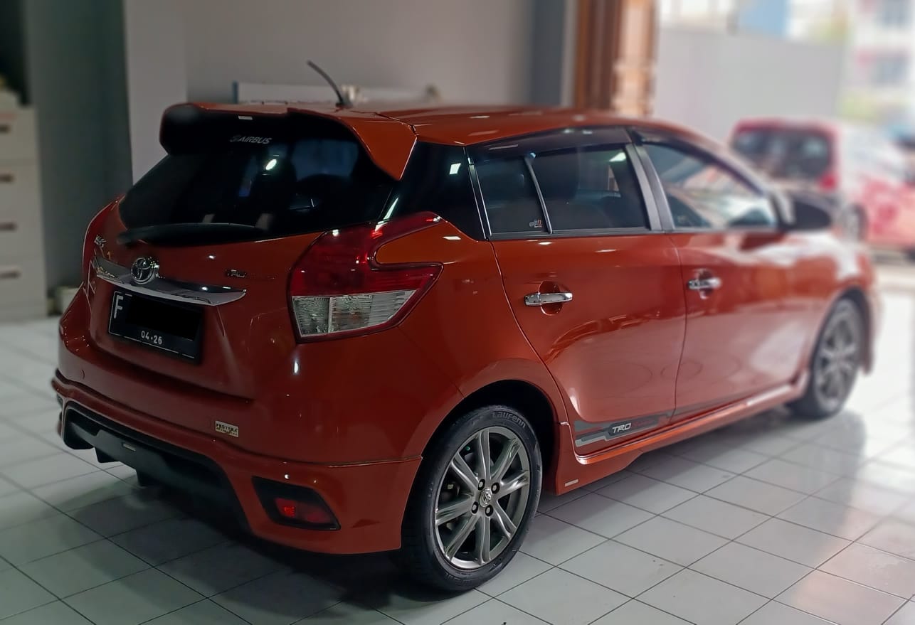 2015 Toyota Yaris 2015 Toyota Yaris