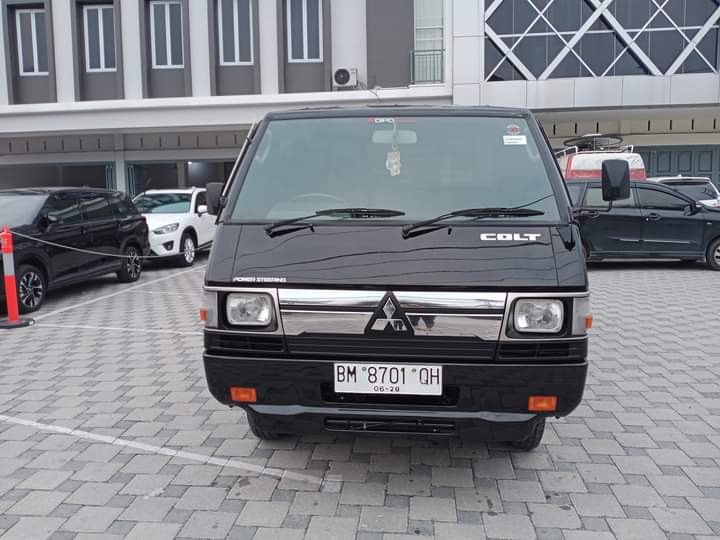 2022 Mitsubishi L300 2022 Mitsubishi L300