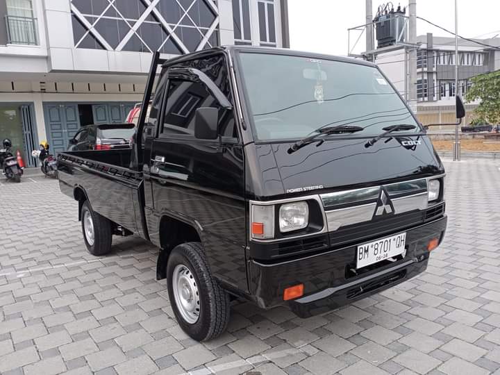 Second Hand 2022 Mitsubishi L300 Second Hand 2022 Mitsubishi L300