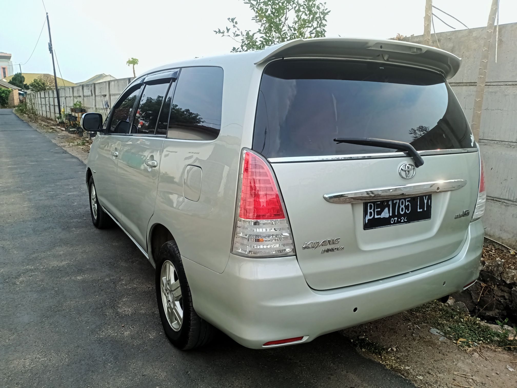 2004 Toyota Kijang Innova 2004 Toyota Kijang Innova