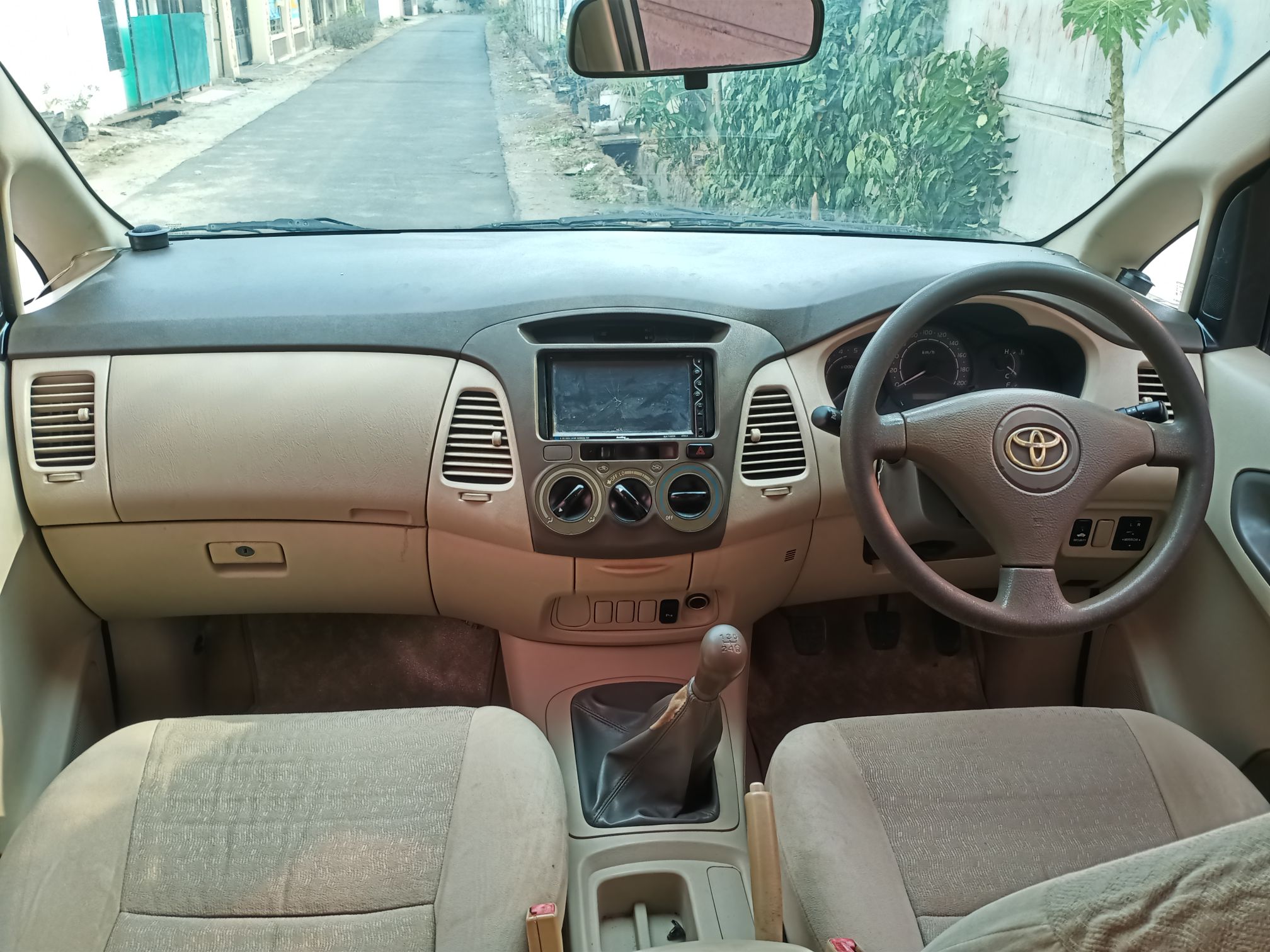 2004 Toyota Kijang Innova 2004 Toyota Kijang Innova