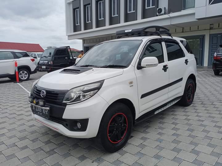 2017 Daihatsu Terios 2017 Daihatsu Terios