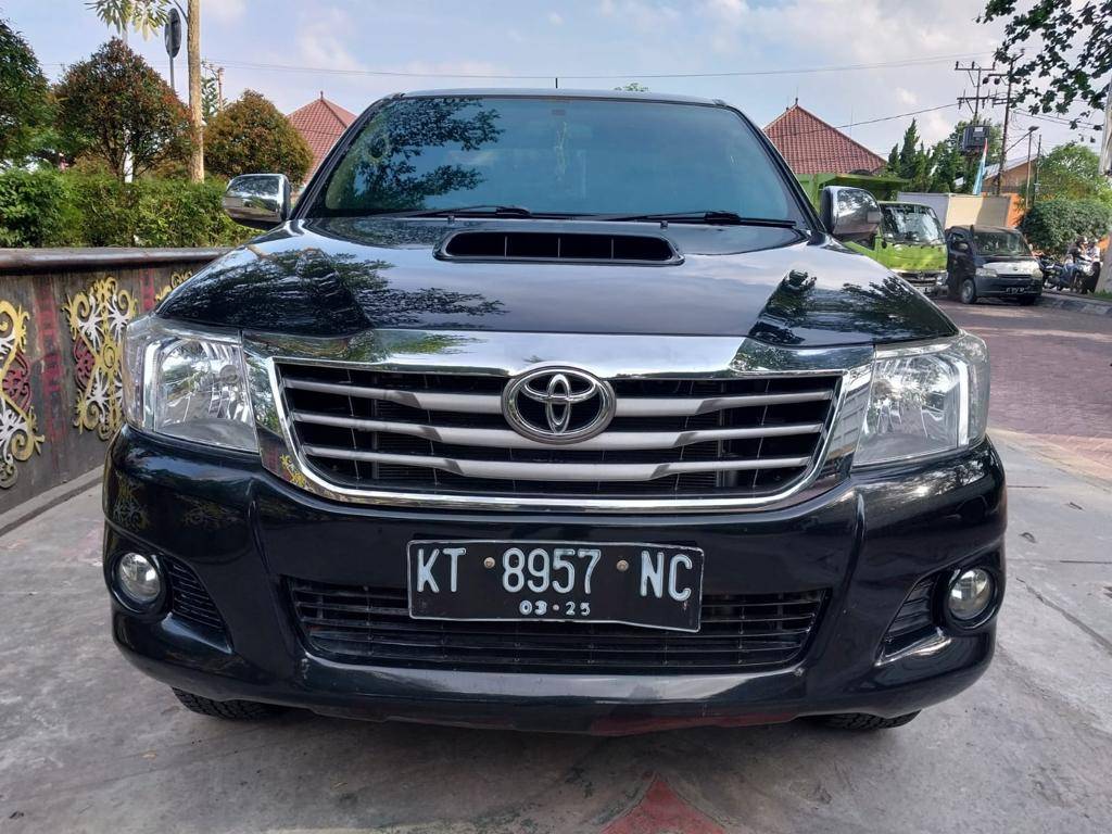 Second Hand 2014 Toyota Hilux 2.4L D-Cab V AT