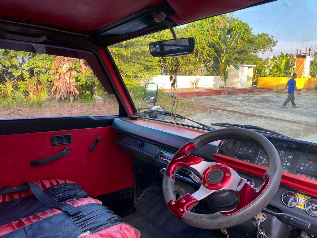 2018 Mitsubishi L300 2018 Mitsubishi L300