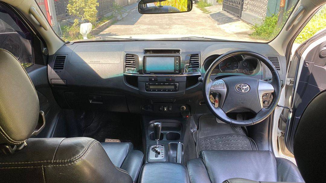 2015 Toyota Fortuner  2015 Toyota Fortuner