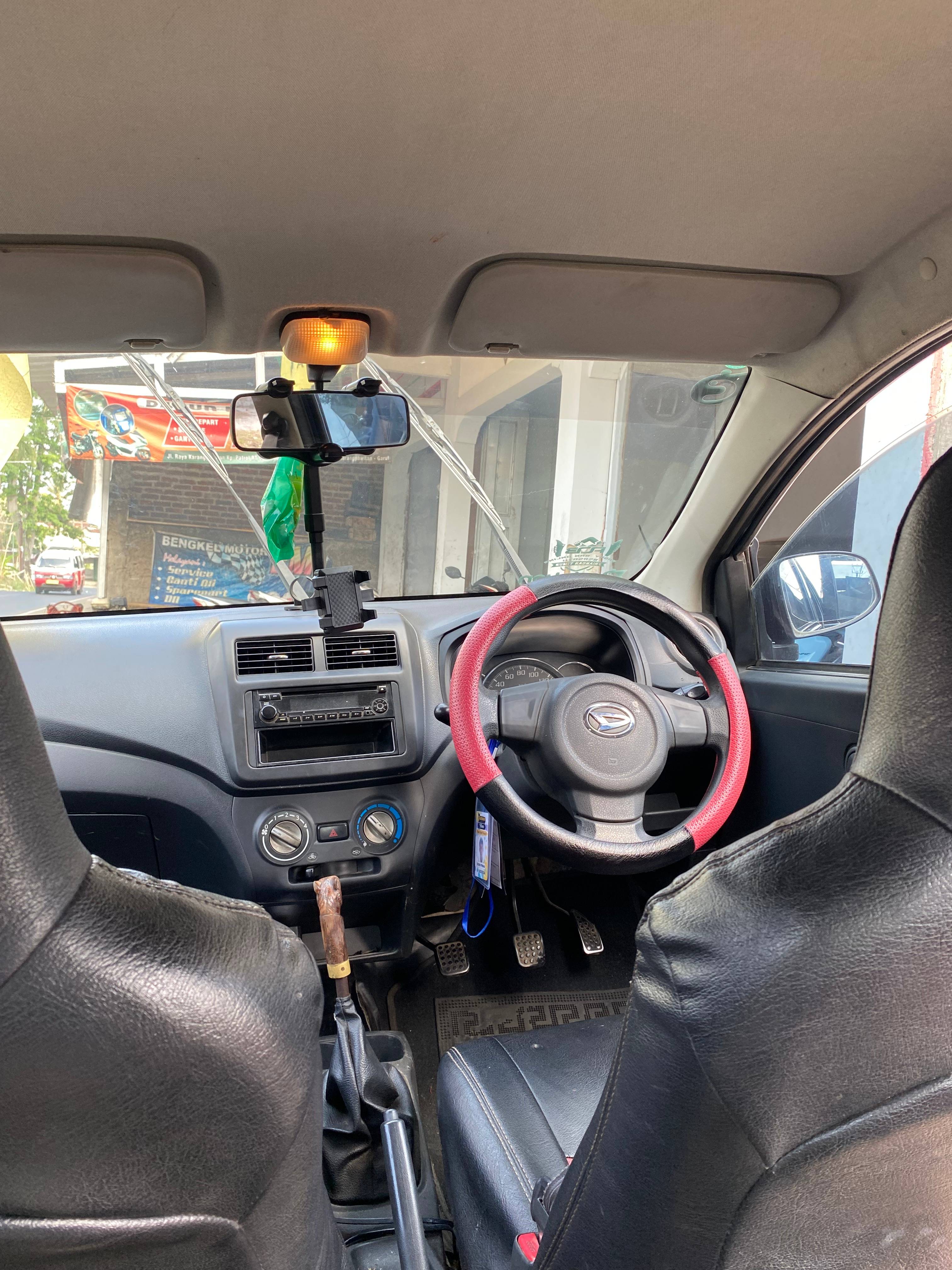 2016 Daihatsu Ayla 2016 Daihatsu Ayla