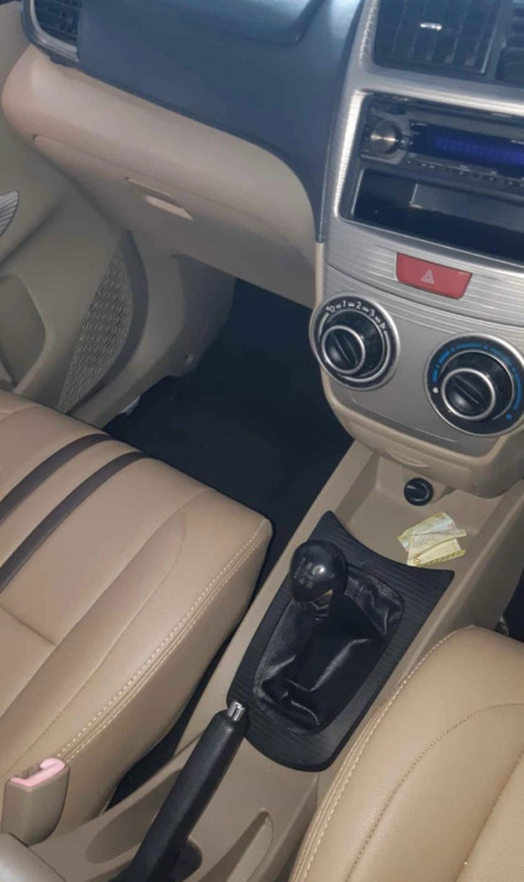 2013 Daihatsu Xenia 2013 Daihatsu Xenia